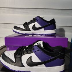 Nike SB Dunk Low Court Purple Size 5