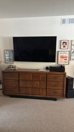 Mid Century modern wood Dresser