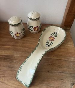 Vintage Style Hand Painted Ceramic Salt Pepper Shakers Spoon Rest Floral Kitchen