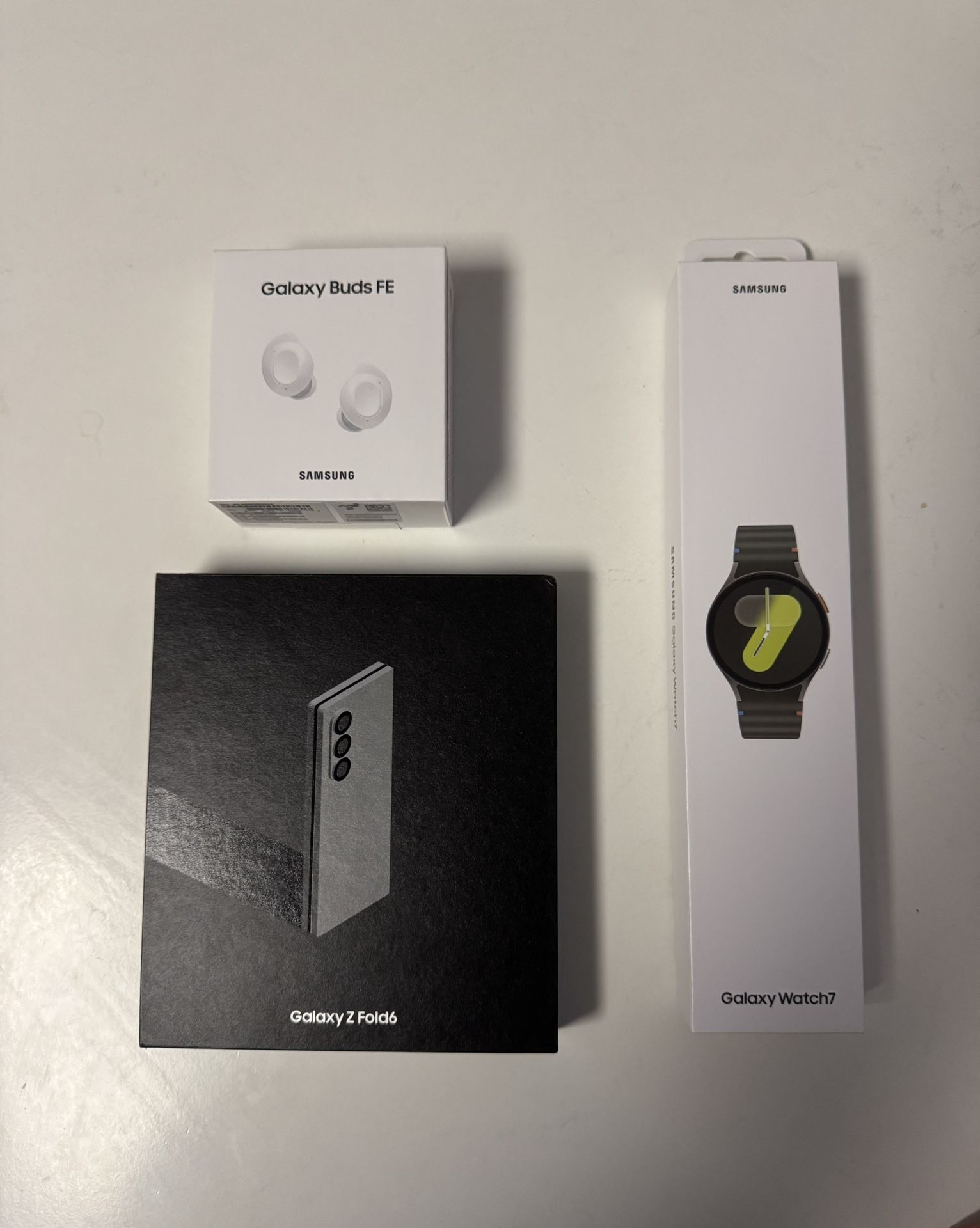 Samsung galaxy Z Fold 6 / 256GB / At&t / Reloj Samsung Watch 7 / Falaxy Bud FE