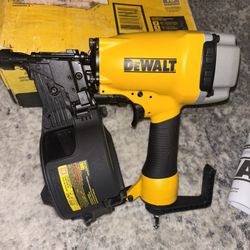 DEWALT 15” COIL SIDING AND FENCING NAILER NEW 