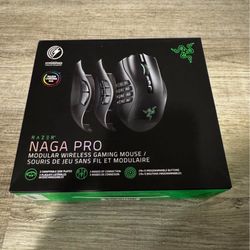 Razer Naga Pro Wireless Gaming Mouse And Mouse Pad 