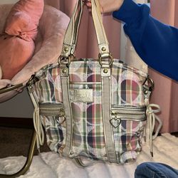 Vintage Multicolor Coach Bag With Cute Heart Design 