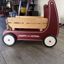 Radio Flyer classic walker wagon