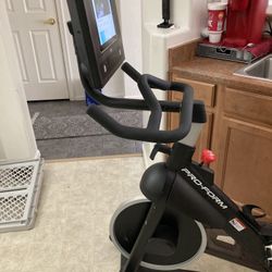 PRO FORM PRO TC WITH 1YR IFIT MEMBERSHIP !!!!