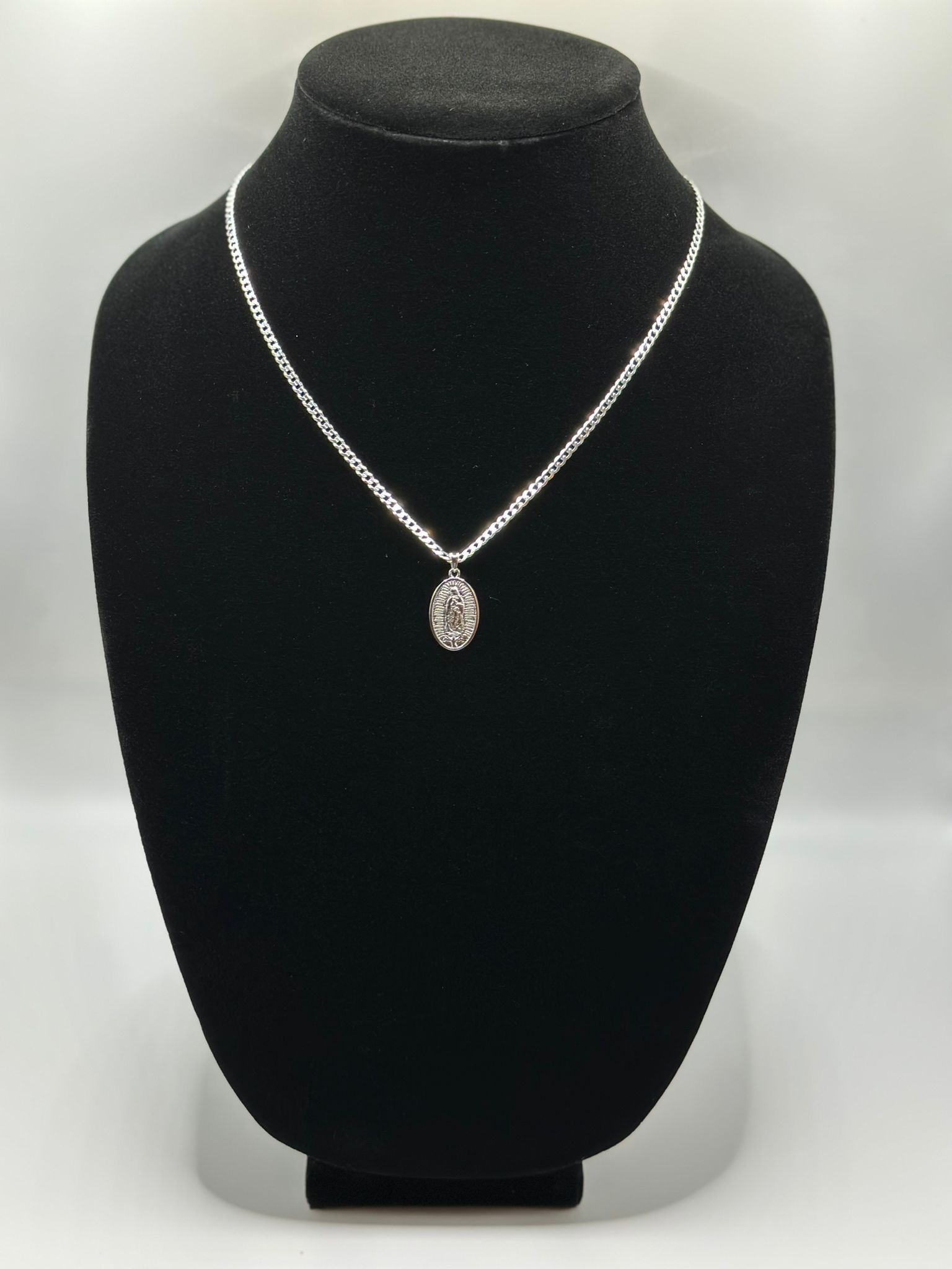 Cadena Con Dije De La Virgen De Guadalupe