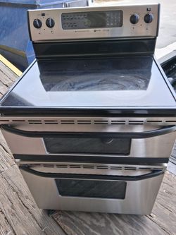 Maytag Double Oven Stove