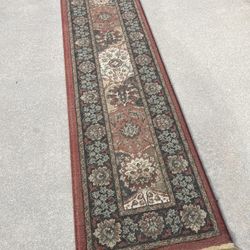 Lovely Vintage Oriental Style Runner Rug (2’2”x7’10”)