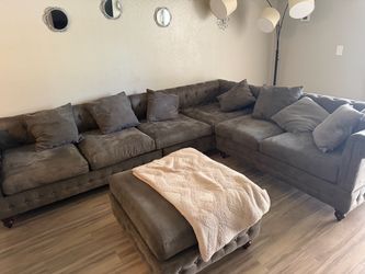 Sectional couch