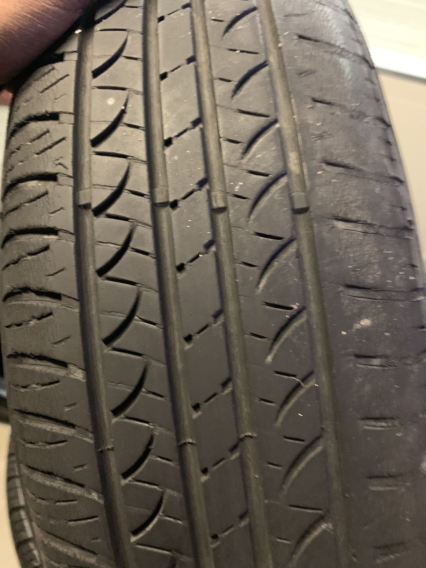 195-70-14 used tire still good