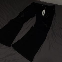 BLACK FLARED PURPLE JEANS 