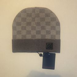 Grey beanie