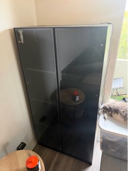 Moving sale