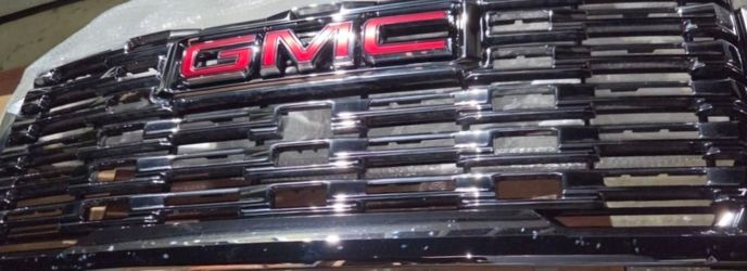 GMC Denali chrome grill 2026