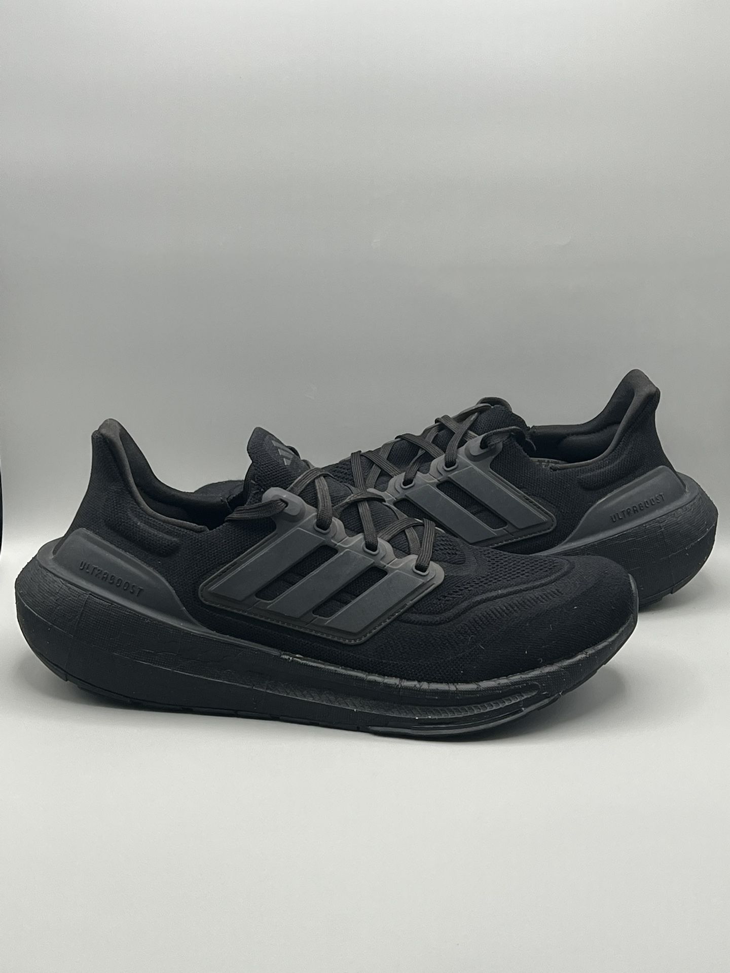 2022 Adidas Ultraboost Light Triple Black Runner - Men’s Size 11 (GZ5159)