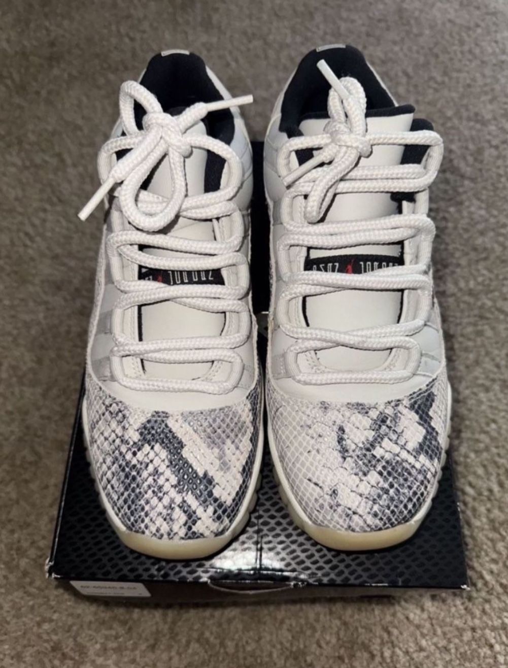 Retro Jordan 11 Low 'Light Bone Snakeskin'