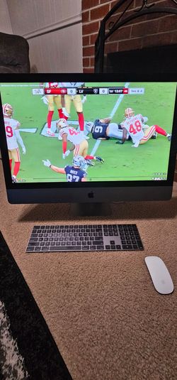 APPLE IMAC PRO WITH MAGIC MOUSE AND KEYBOARD