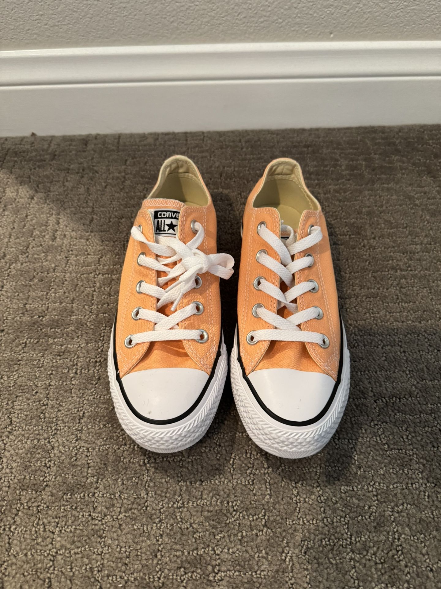 Converse Size 6