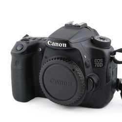 Canon 70D +With Battery Grip Kit + And 10-18 Lens