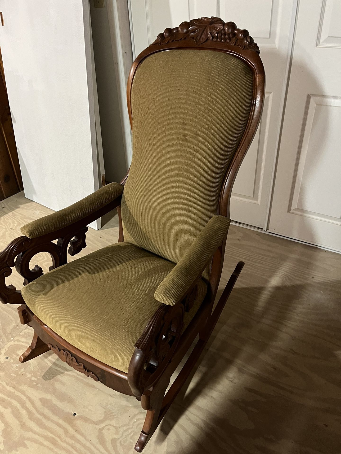 Rocking Chair 