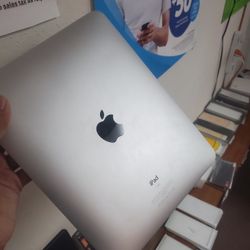 iPad Unlocked With Warranty 