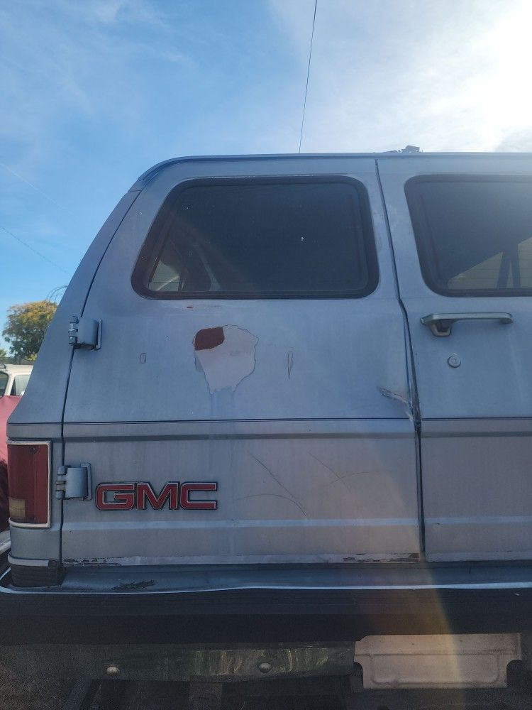 Chevy Suburban Rear Doors Rear Passenger Doors