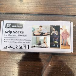 Unenow yoga Pilates grip socks