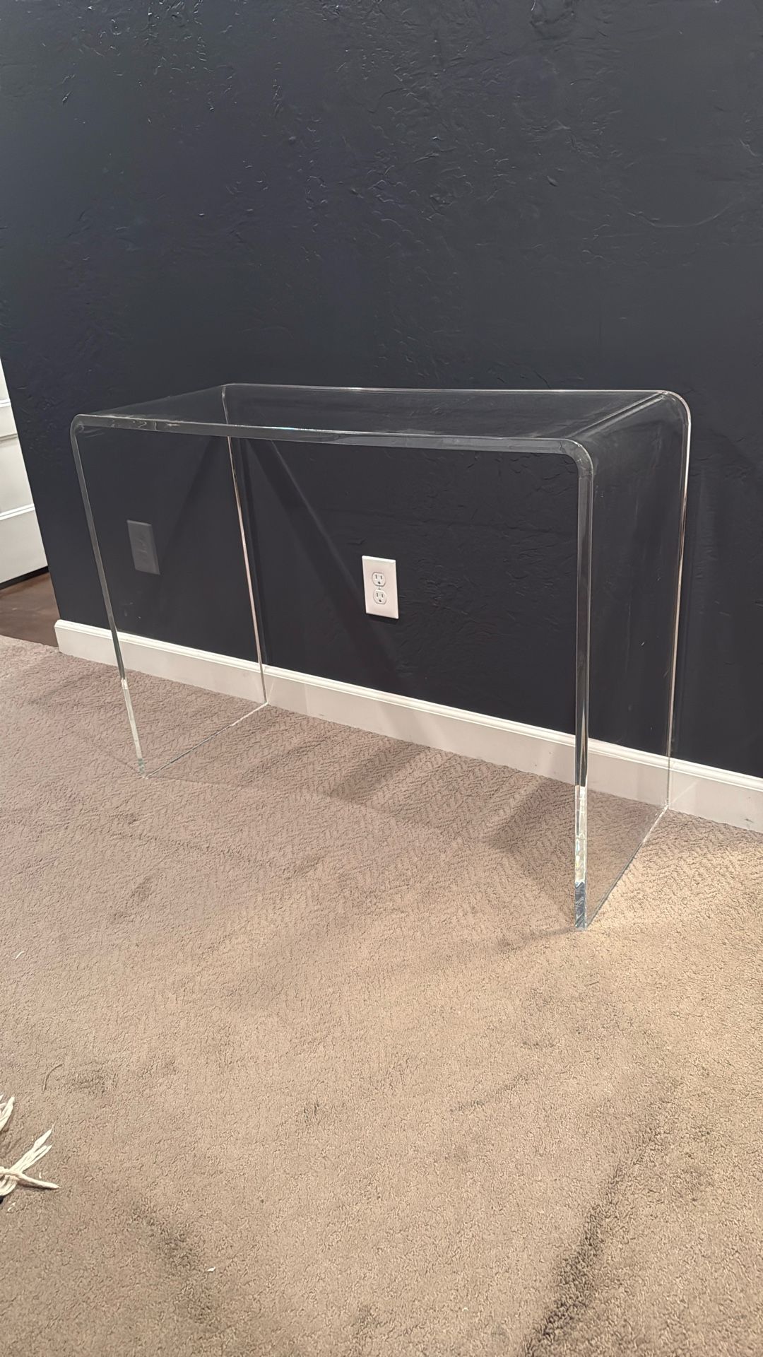 Acrylic Table/Desk