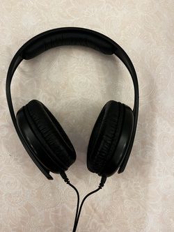 Sennheiser HD 202 wired headphones