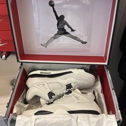 Air Jordan 4(flight club)