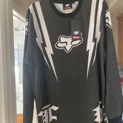 SUPREME UNDER RETAIL