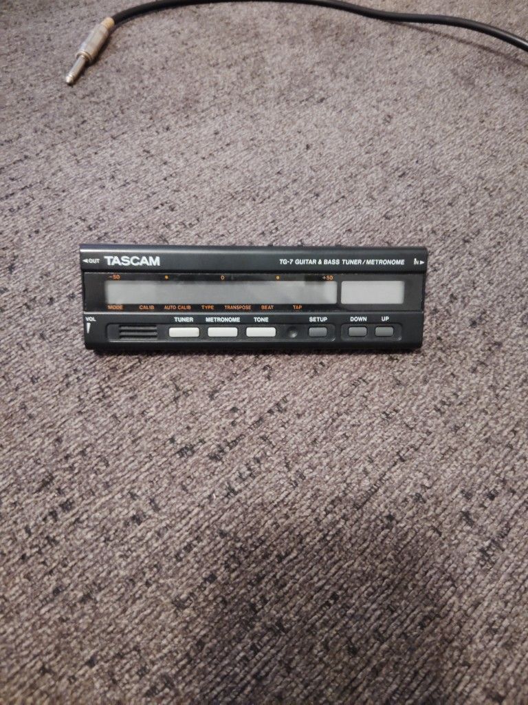 TASCAM TG-7 Guitar & Bass Tuner/Metronome. 