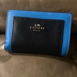 Ladies Coach Wallet Crossgrain Leather