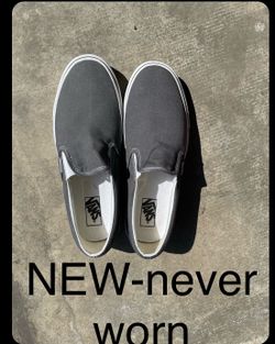 Vans NEW Men’s Grey. Slip on