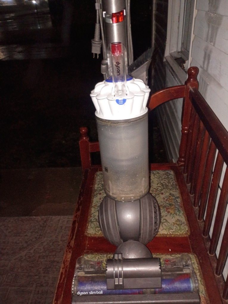 Dyson Electric Vacuum