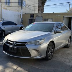 2016 Toyota Camry SE