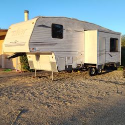 2005 Terry Fifth Wheel 255 RLDS Two Super Slides Good Condition In And Out