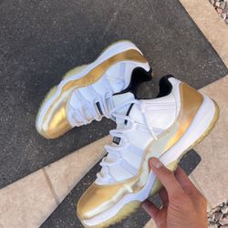 Jordan 11s