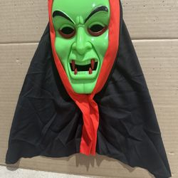 Halloween  Vampire    Mask    &  Horror  w  Mini Cape  Glow In   The  Dark