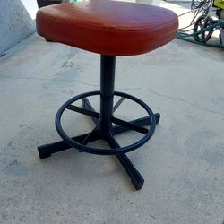 Mechanic Swirl Chair $10