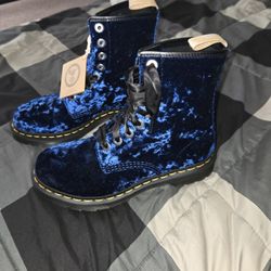 Dr Martens Blue Velvet 