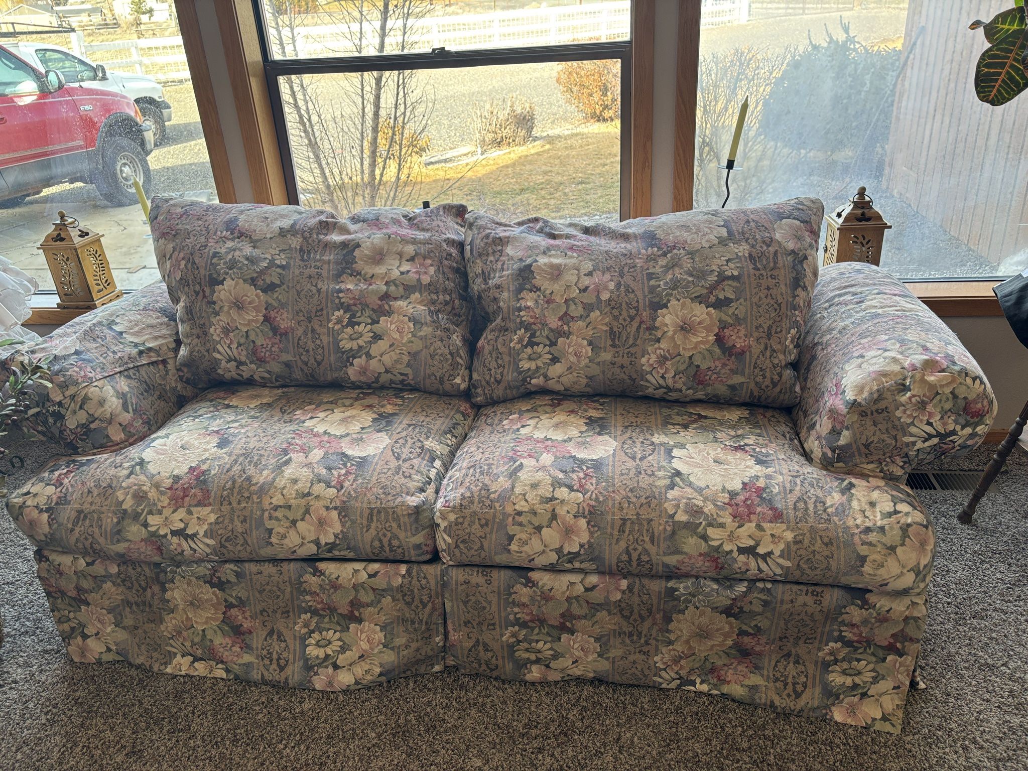 FREE floral Couch