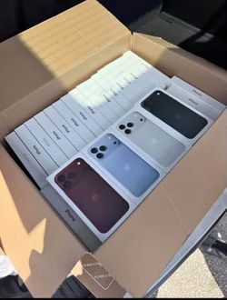NEWEST IPHONES IN STOCKKKK