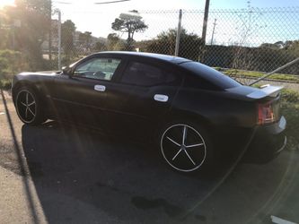 06 charger 3.5 motor