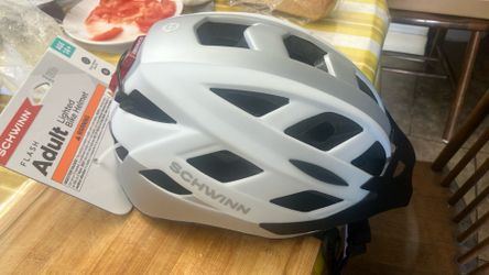 Schwann adult helmet