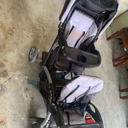 Double Stroller sit and stand