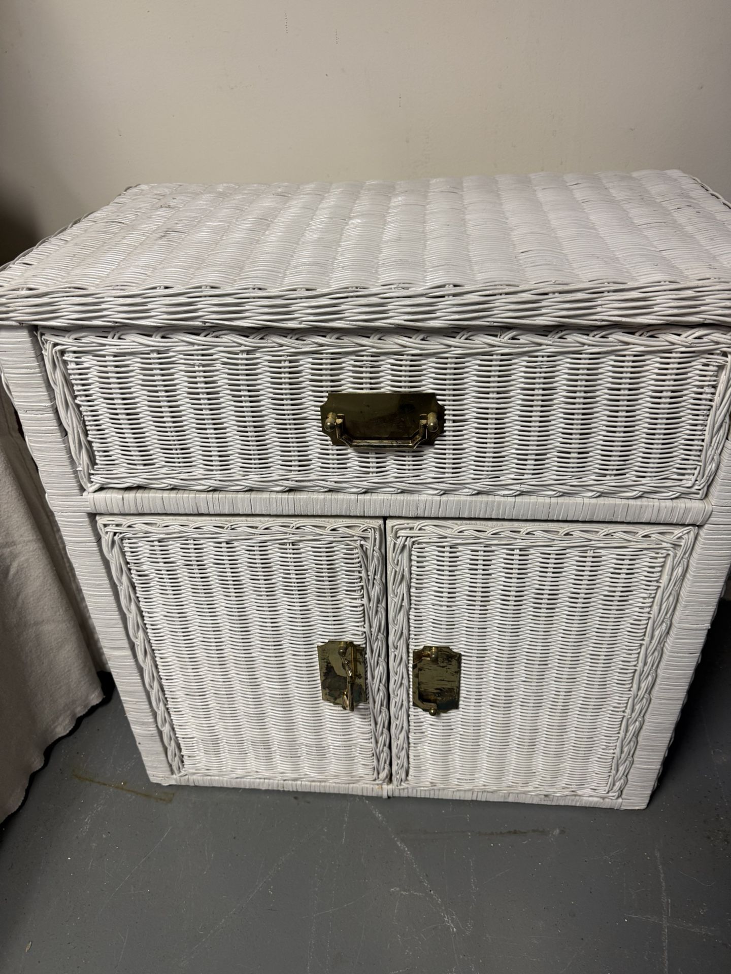 White Wicker Night Stand With Drawer , Cabinets