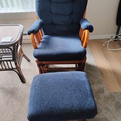 Rocking chair with ottoman