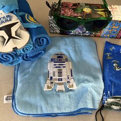 Star Wars Bundle Kids Sunglasses With Case & 7 Washcloths All Brand New