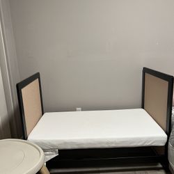 Delta Baby Gap 4-In-1 Crib